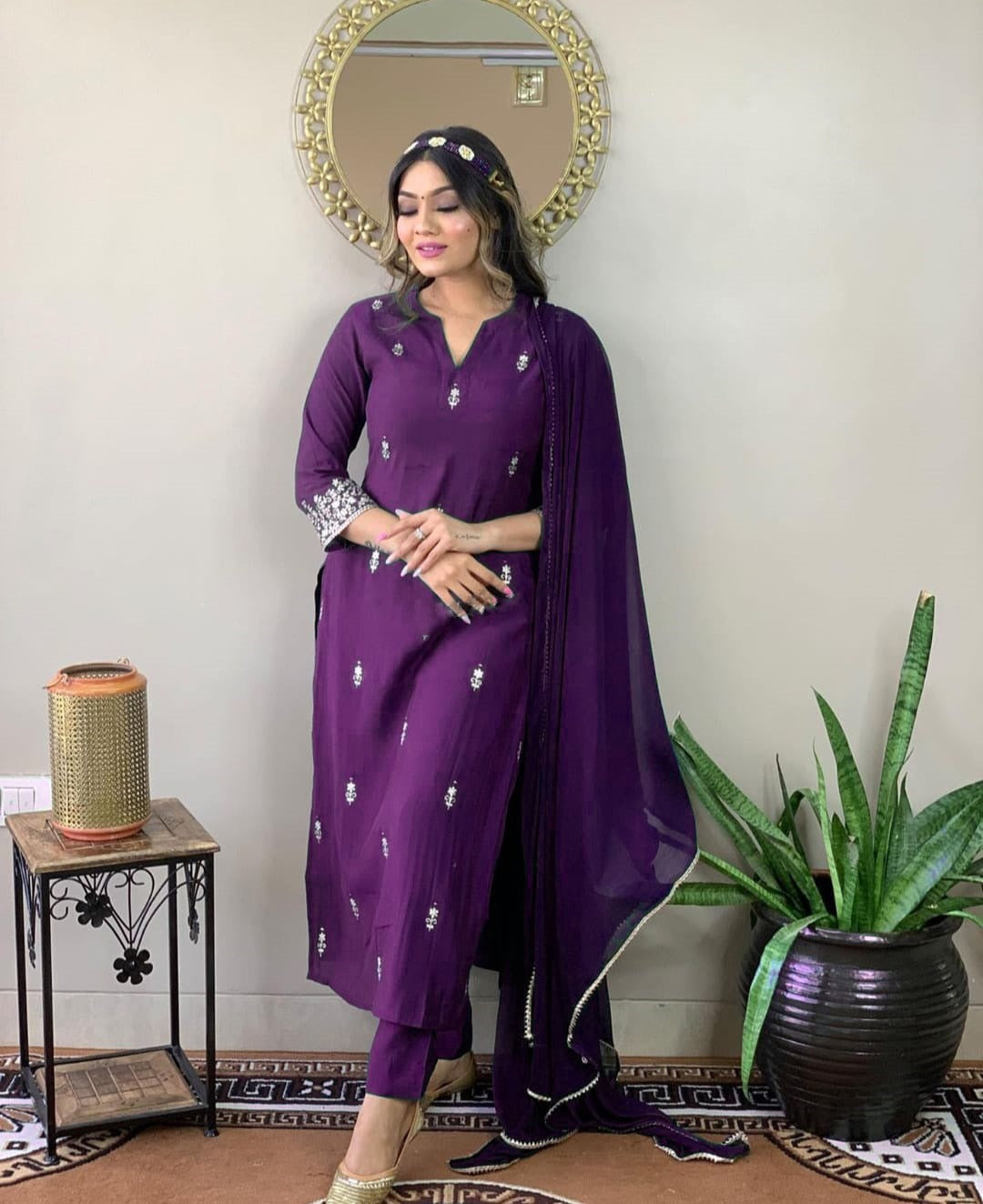 Graceful purple kurta outfit with embroidery and chiffon dupatta