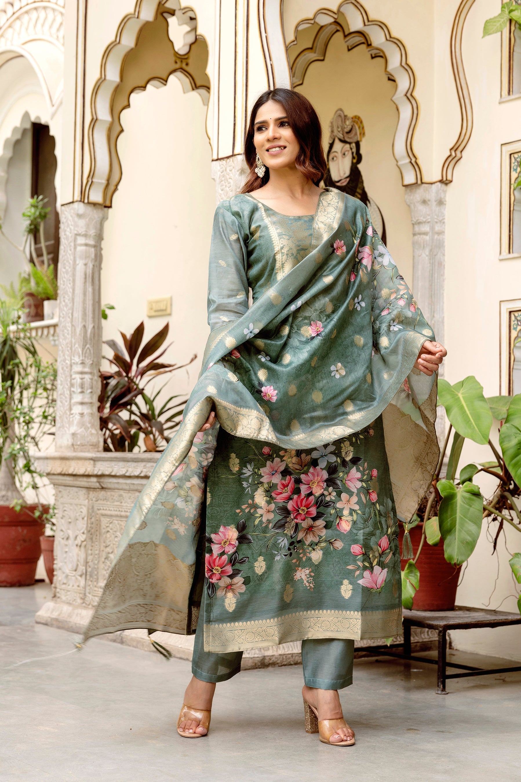 Banarasi Kurta Set with Floral Printed Dupatta