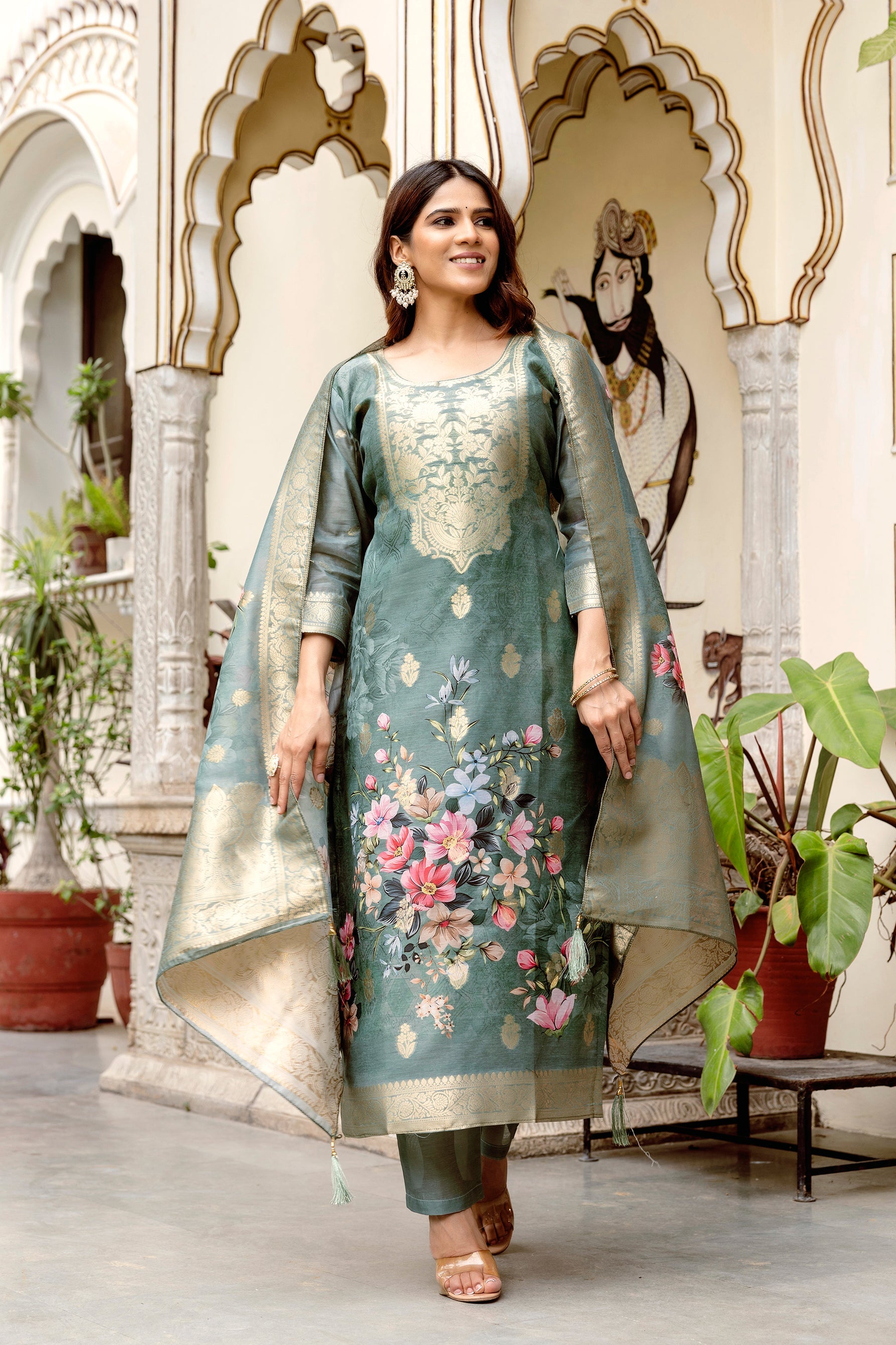 Banarasi Kurta Set with Floral Printed Dupatta