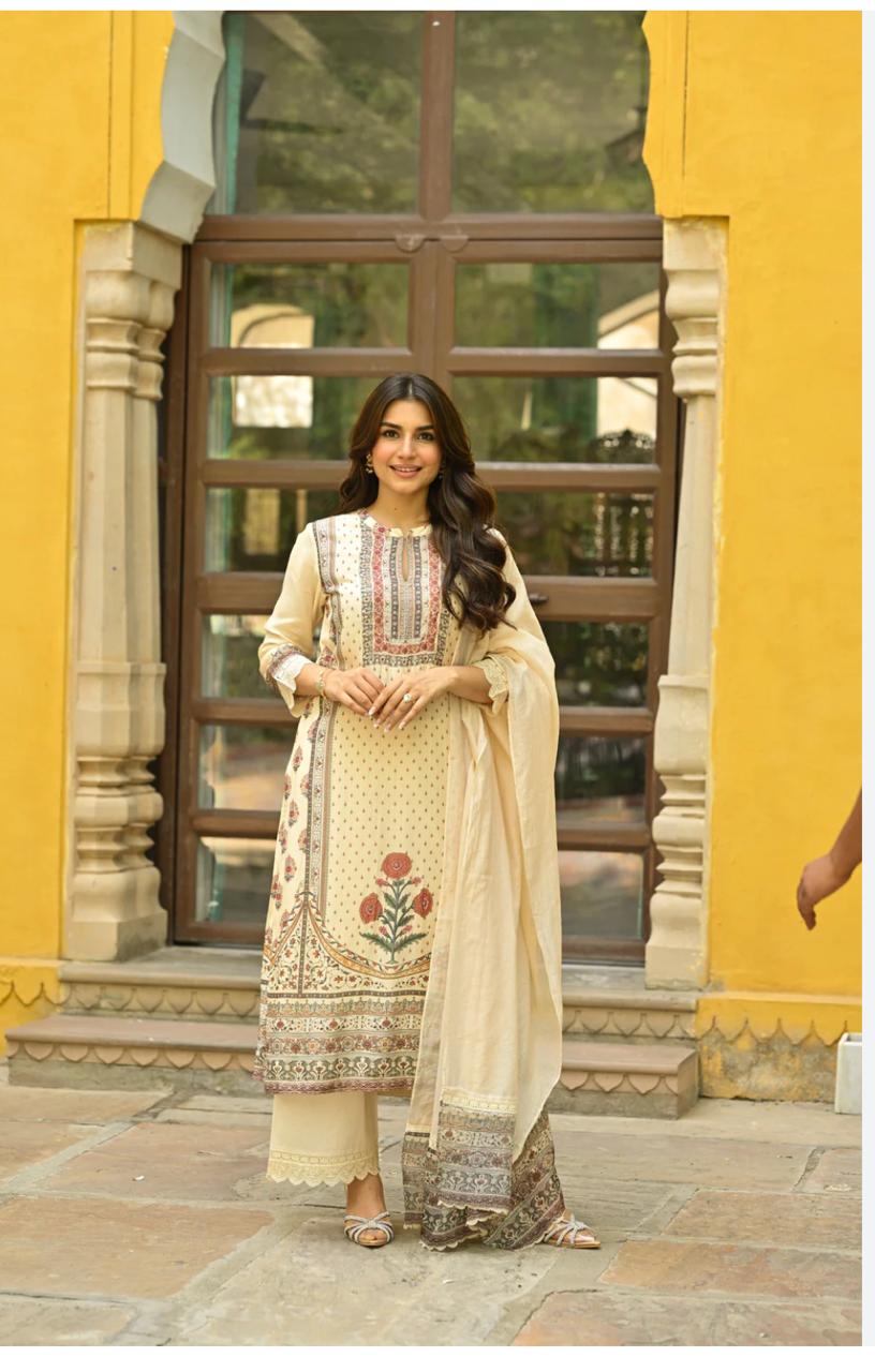 Ivory Elegance – Printed Kurta Set with Floral Accents