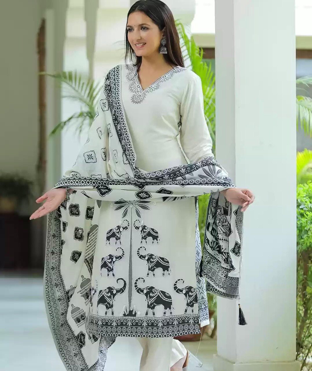 Royal Ivory – Pure Muslin Original Jacquard Work 3Pcs Suit Set